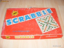 Joc SCRABBLE de pe vremea lui Ceausescu STARE medie - afectat de trecerea timpului foto