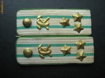 GRADE MILITARE DE COLONEL DE GRANICERI - COMUNISTE ( NR 695 ) - RAR foto