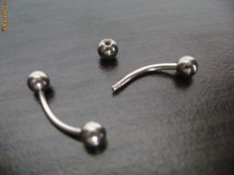 PIERCING SPRANCEANA TITAN BILA foto