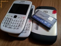 vand blackberry CURVE 8520 WHITE si BLACK SIGILATE ORIGINALE SUPER OFERTA! foto