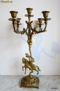 VECHI SFESNIC DIN BRONZ PENTRU CINCI LUMANARI - 2,2 KG , 42 CM foto