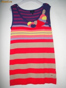 ROCHIE  ESCADA  SPORT foto