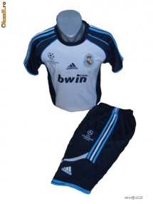 COMPLEU TRENING ADIDAS REAL MADRID SI CHELSEA foto