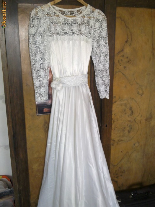 rochie de mireasa cu dantela foto mare