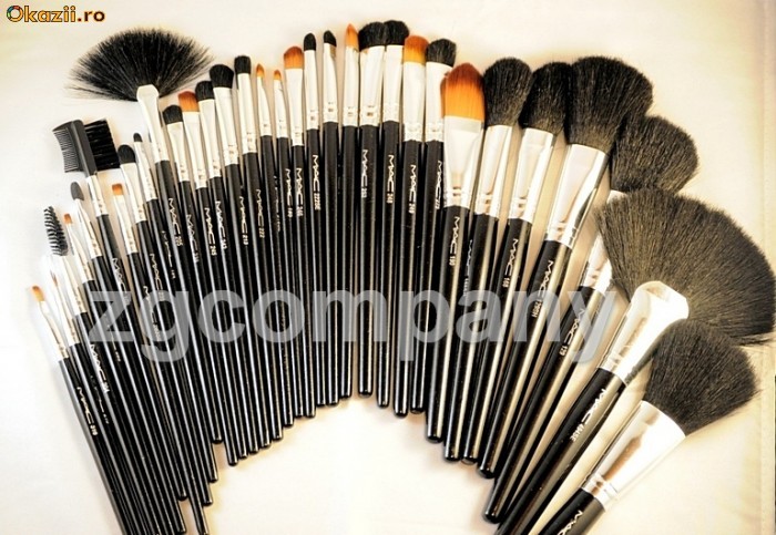 Borseta Profesionala 32 Pensule pentru Machiaj,MAC,Make-up Brush,DIN PAR NATURAL foto mare