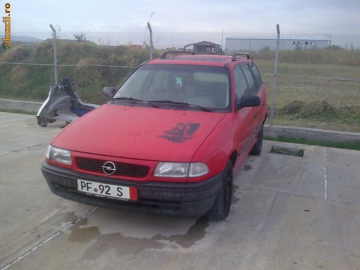Dezmembrez Opel Astra F Caravan 1.7 DTL, an 1997 foto mare