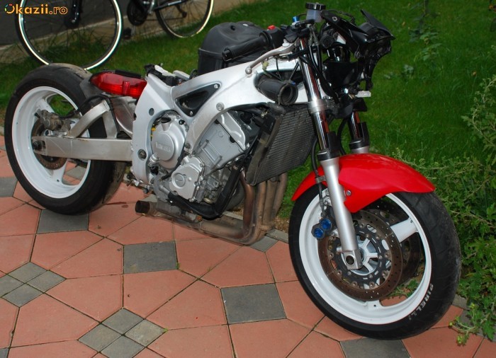 Orice piesa Yamaha R6 1999-2002 (cadru cu acte , motor, far, carene) foto mare