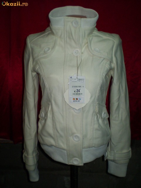 PALTON PULL BEAR primavara  DAMA  S foto mare