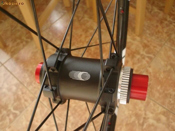 Roata bicicleta janta tubeless roata fata MTB Shimano XT M776 - noua foto mare