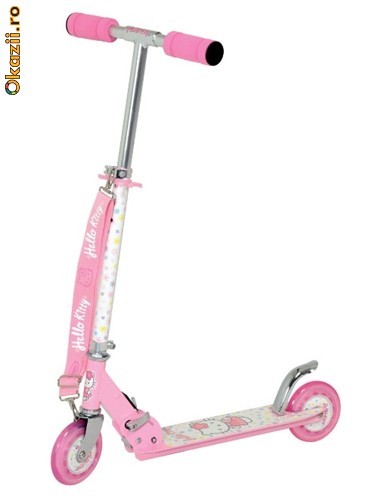 Trotineta Hello Kitty foto mare