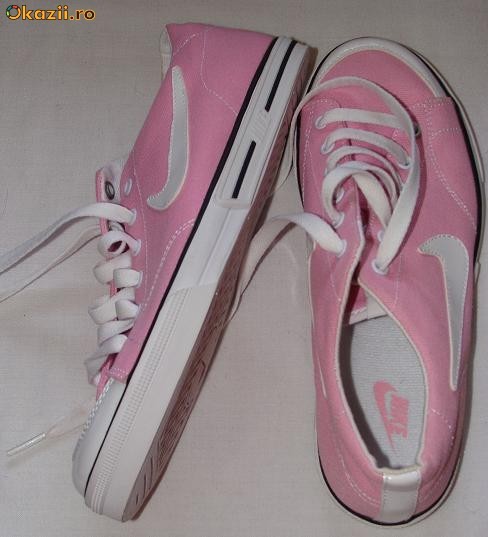 tenesi dama nike foto mare