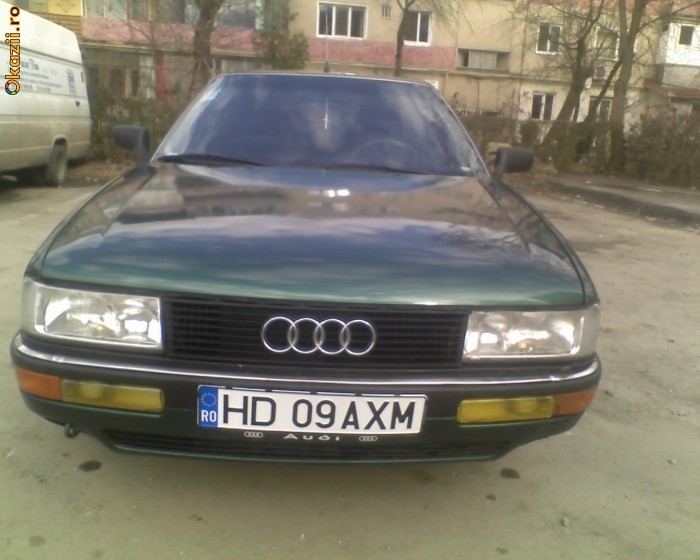 autoturism Audi 90 foto mare