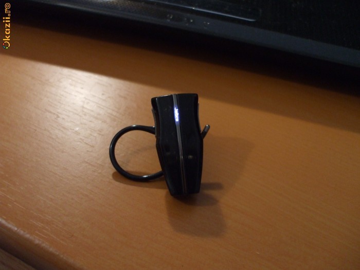 Headset (2 telefoane simultan)     Jabra Arrow Bluetooth foto mare