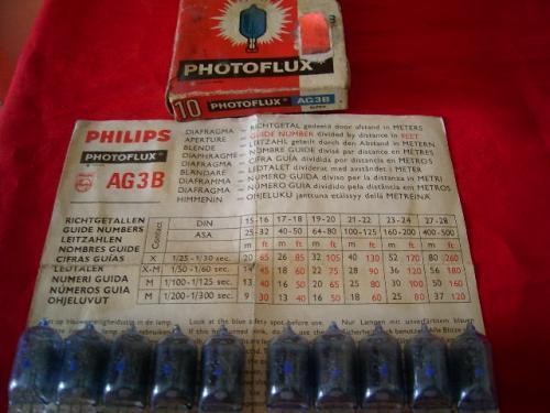 BECURI PENTRU BLITZ ,PHILIPS UNIVERSAL foto mare