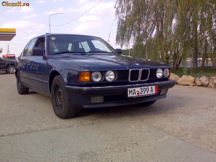 BMW E32 / 735i foto mare